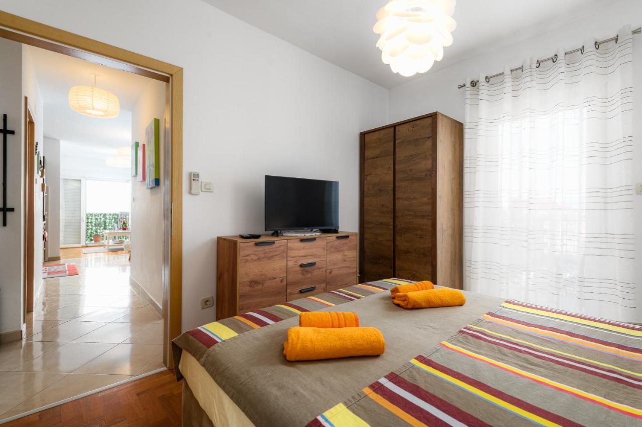 Apartment Ares 13 In Umag Center Esterno foto