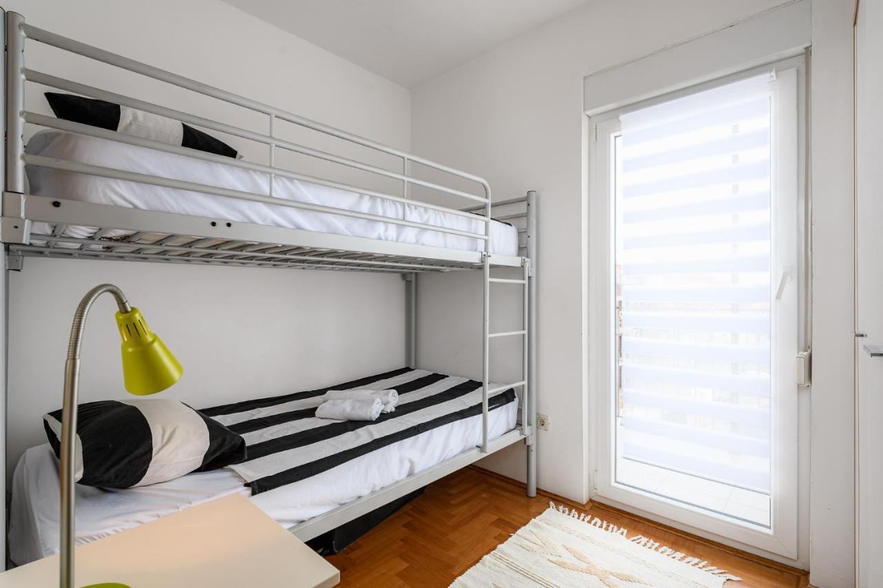 Apartment Ares 13 In Umag Center Esterno foto